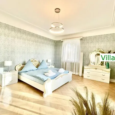 Villa Luxury Emg - Historische Mit Sauna, Spa, Garten & Grossem Essbereich Fuer Bis Zu 22 Personen Steinfurt