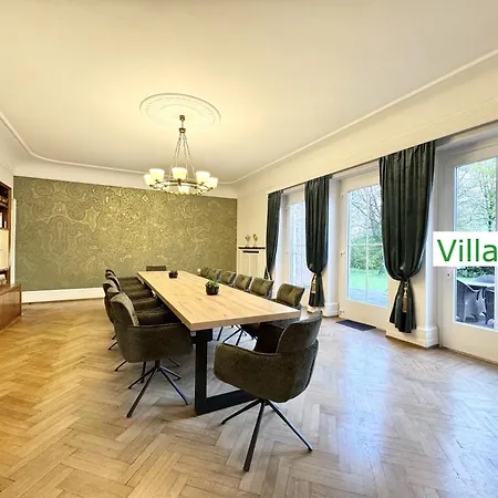 Luxury Emg - Historische Mit Sauna, Spa, Garten & Grossem Essbereich Fuer Bis Zu 22 Personen