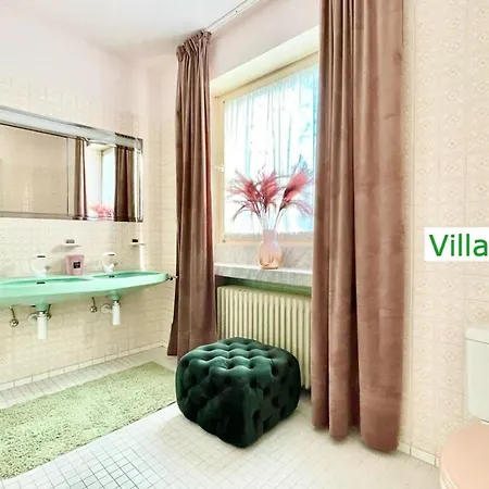 Luxury Emg - Historische Mit Sauna, Spa, Garten & Grossem Essbereich Fuer Bis Zu 22 Personen