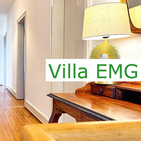 Luxury Emg - Historische Mit Sauna, Spa, Garten & Grossem Essbereich Fuer Bis Zu 22 Personen Villa
