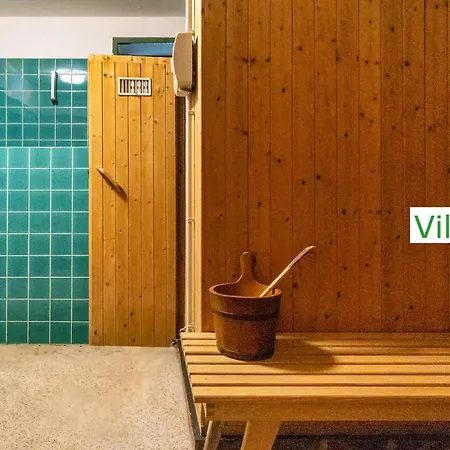 Luxury Emg - Historische Mit Sauna, Spa, Garten & Grossem Essbereich Fuer Bis Zu 22 Personen