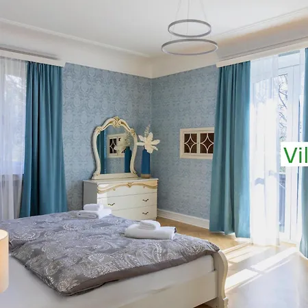 Luxury Emg - Historische Mit Sauna, Spa, Garten & Grossem Essbereich Fuer Bis Zu 22 Personen Villa *