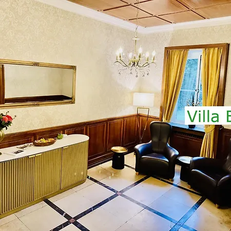 Luxury Emg - Historische Mit Sauna, Spa, Garten & Grossem Essbereich Fuer Bis Zu 22 Personen