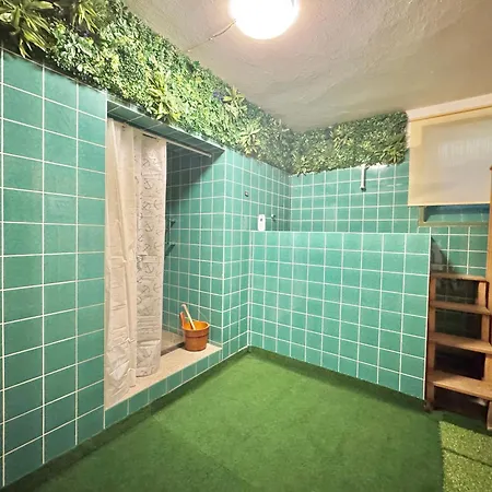 Luxury Emg - Historische Mit Sauna, Spa, Garten & Grossem Essbereich Fuer Bis Zu 22 Personen Villa *