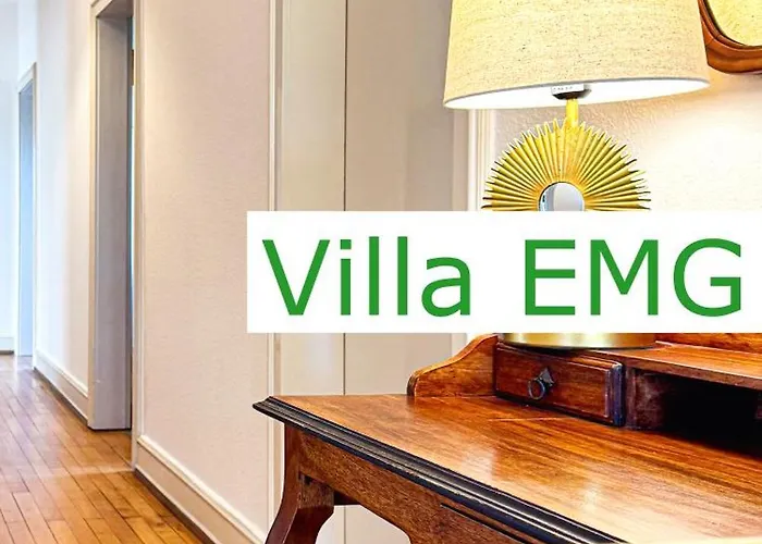 Luxury Emg - Historische Mit Sauna, Spa, Garten & Grossem Essbereich Fuer Bis Zu 22 Personen Villa