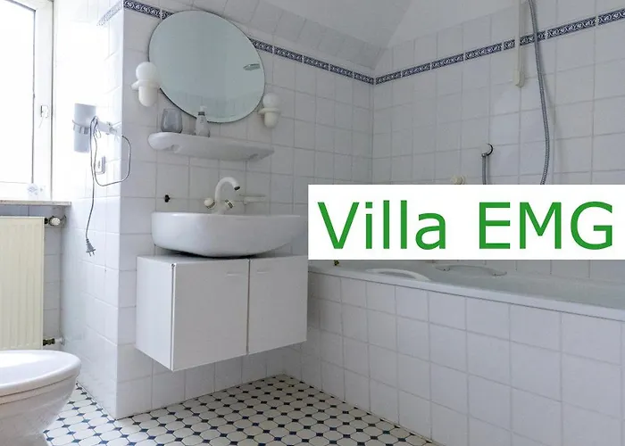 Luxury Emg - Historische Mit Sauna, Spa, Garten & Grossem Essbereich Fuer Bis Zu 22 Personen Steinfurt