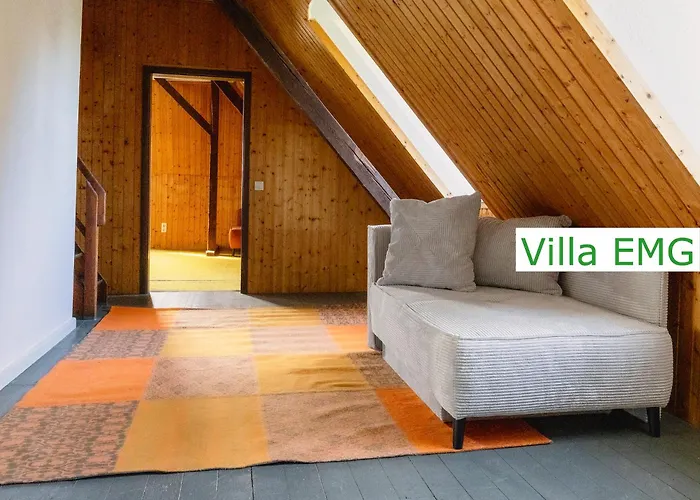 Villa Luxury Emg - Historische Mit Sauna, Spa, Garten & Grossem Essbereich Fuer Bis Zu 22 Personen Steinfurt