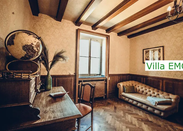 Luxury Emg - Historische Mit Sauna, Spa, Garten & Grossem Essbereich Fuer Bis Zu 22 Personen